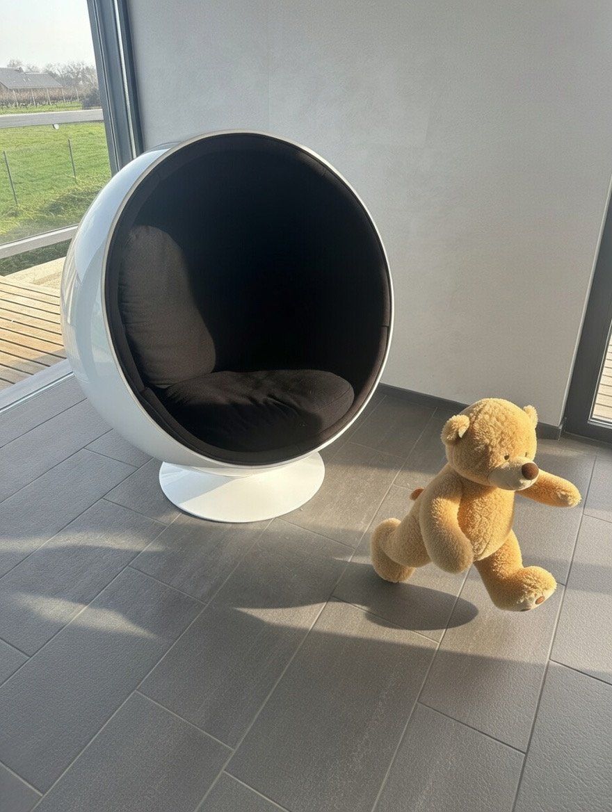 Poltrone: Fauteuil Ball chair – Usato da Dompierre VD venduto da qui_bp2r 2