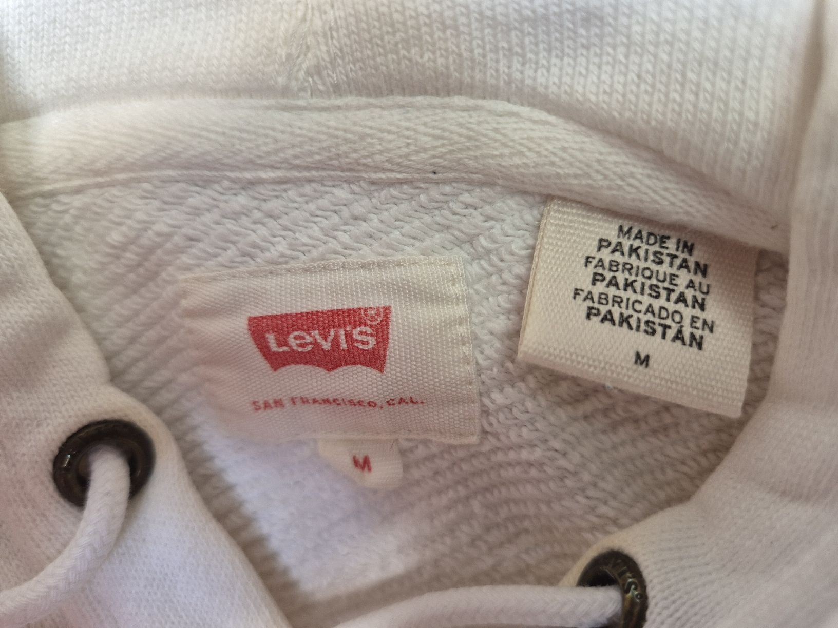 Levi's Maglioni & Felpe: Levi's Hoodie Grösse M – Usato da St. Gallen venduto da CaliSunshine 2