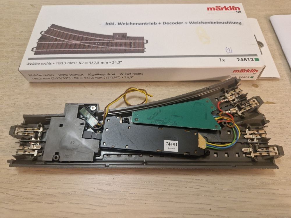 Märklin Modellini di ferrovie: Märklin 24612 Weiche mit Antrieb + Decoder  + Beleuchtung C – Usato da Galgenen venduto da retolino01 1