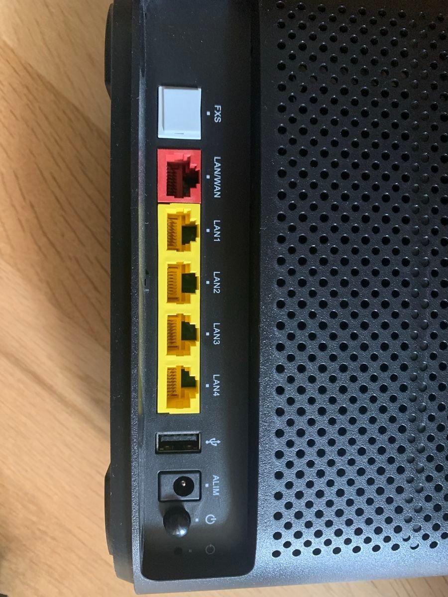 Modems & Router: Meteor 5G Router ARCADYAN – Gebraucht aus Genève von  3