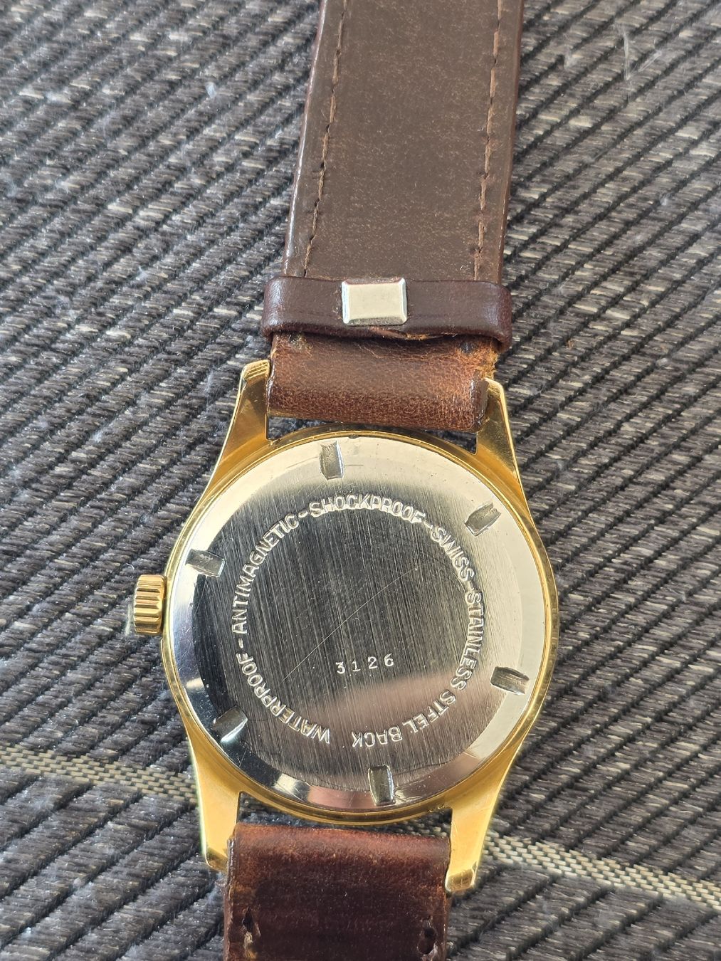 Orologi: Helvetia Handaufzug – Usato da Spreitenbach venduto da Je_3011 1
