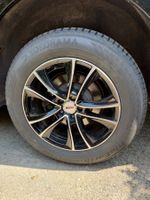 4 Roues 8J x18 avec pneus d’hiver 235/60R18 - quasi neuves