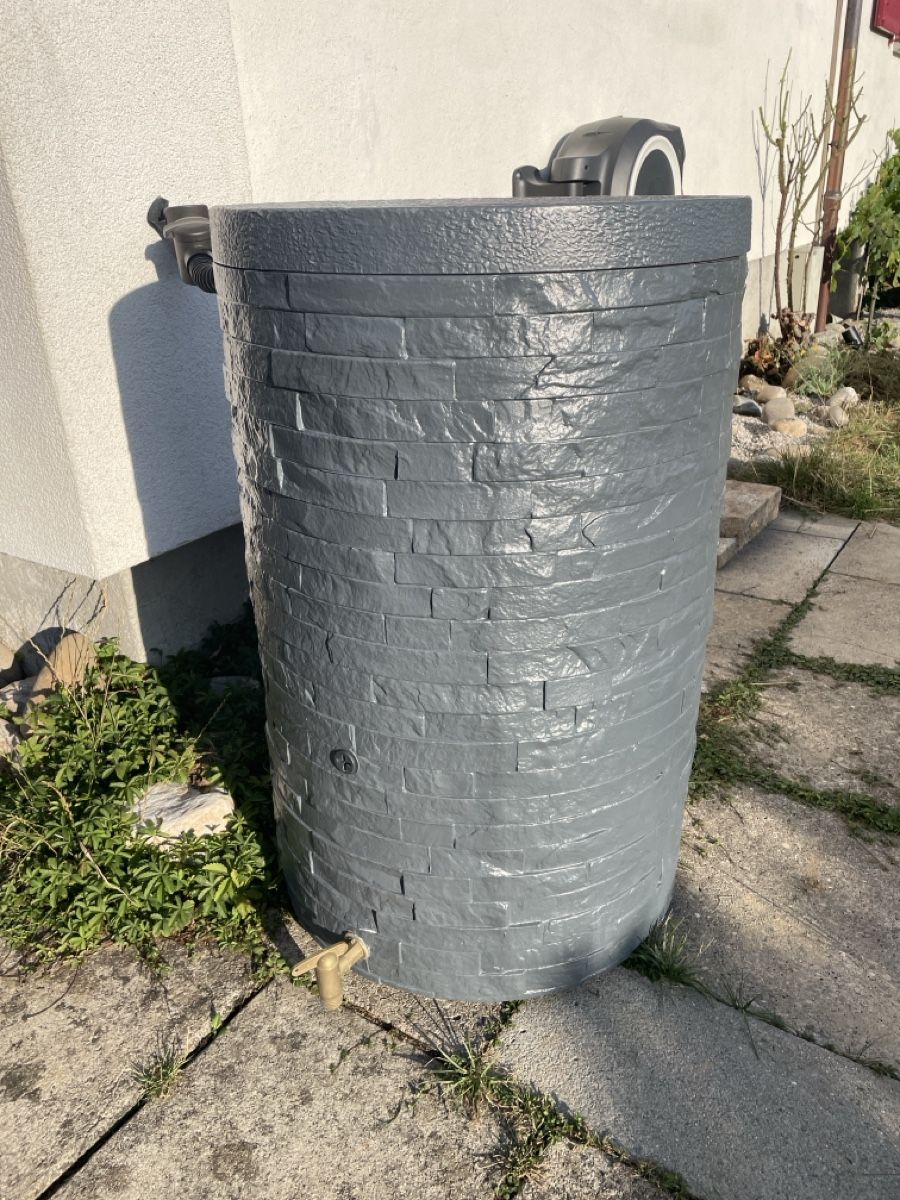 Bewässern & Giessen: Regenfass Arondo | Graphit | 250l – Gebraucht aus Zofingen von mooogli 2
