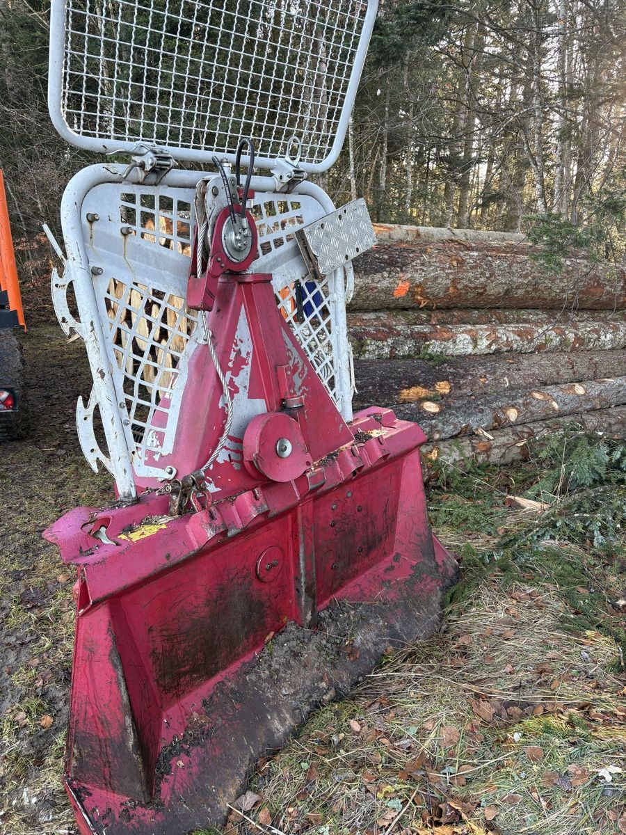 Forst Seilwinden & Rückzangen: Treuil forestier – Gebraucht aus Fontainemelon von rot_yc7m