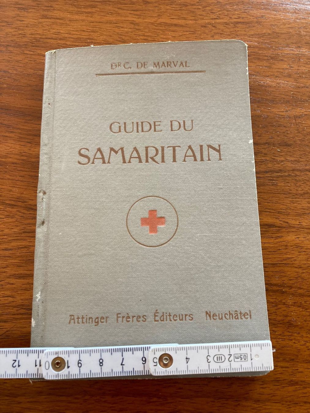 Libri: Guide Samaritains Croix-rouge Neuchâtel – Usato da St-Cierges venduto da LeRegain 1