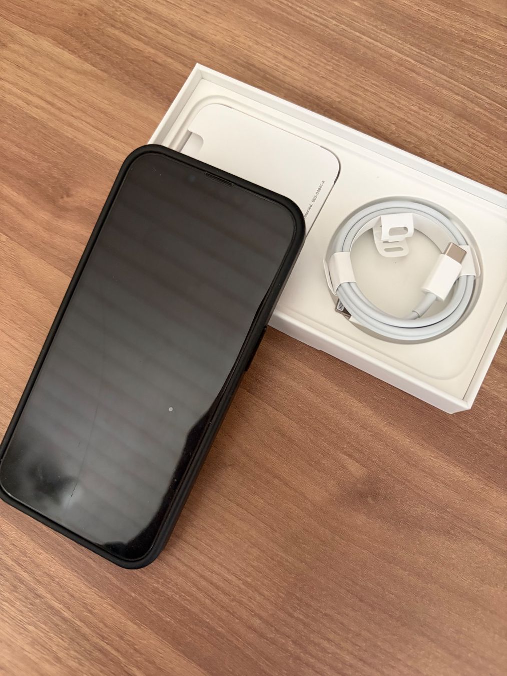 Apple Portables: iPhone 13 Top Zustand – D'occasion à Kräiligen par Bbuetzu