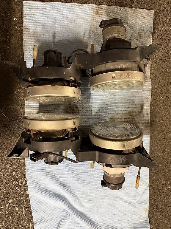 Scheinwerfer: Bmw E30 Scheinwerfer Original – Gebraucht aus Dierikon von Nemy 2