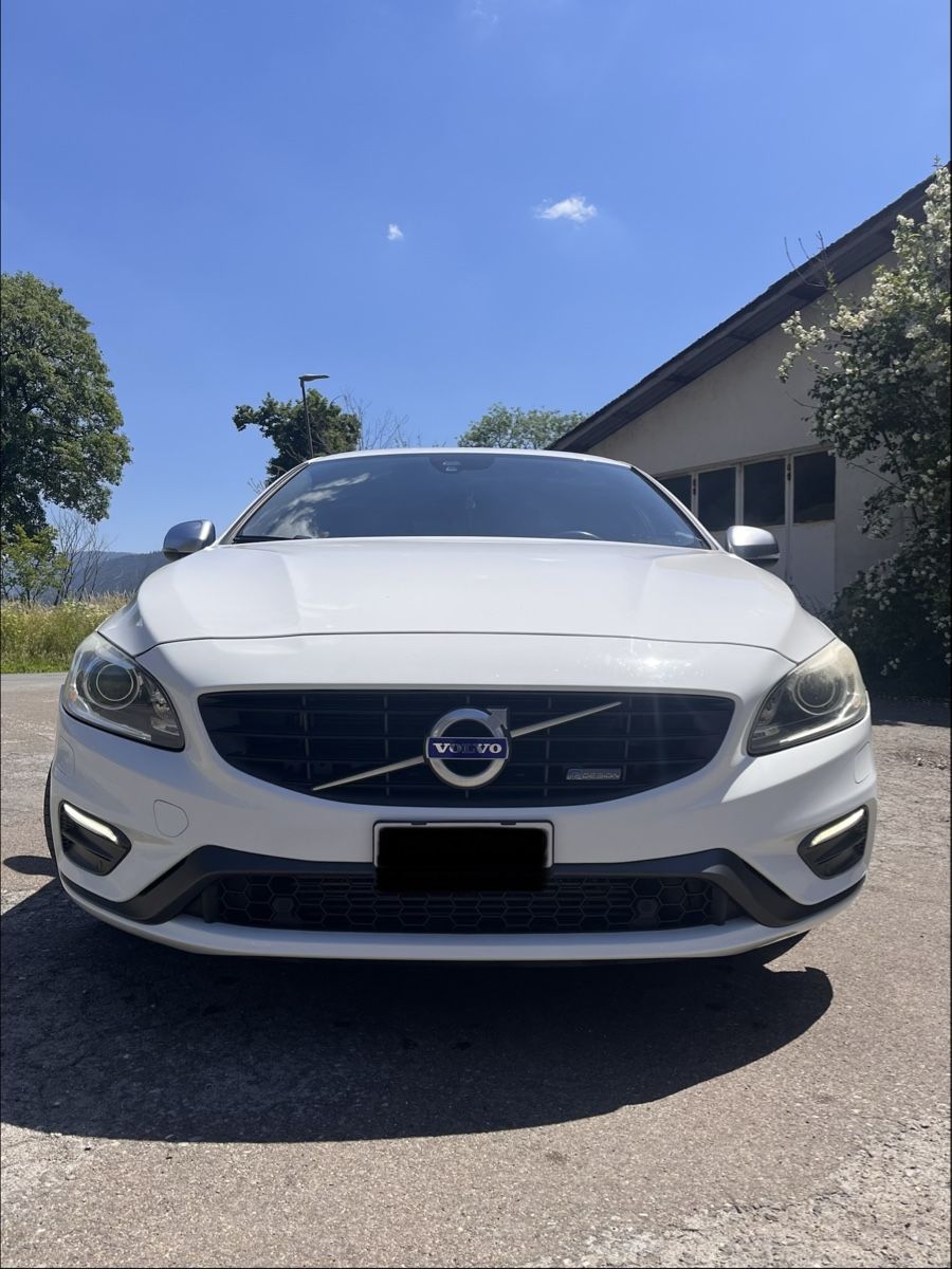 Volvo Automobili: Volvo v60 D4 awd  – Usato da Mont-de-Buttes venduto da Broussailles 2