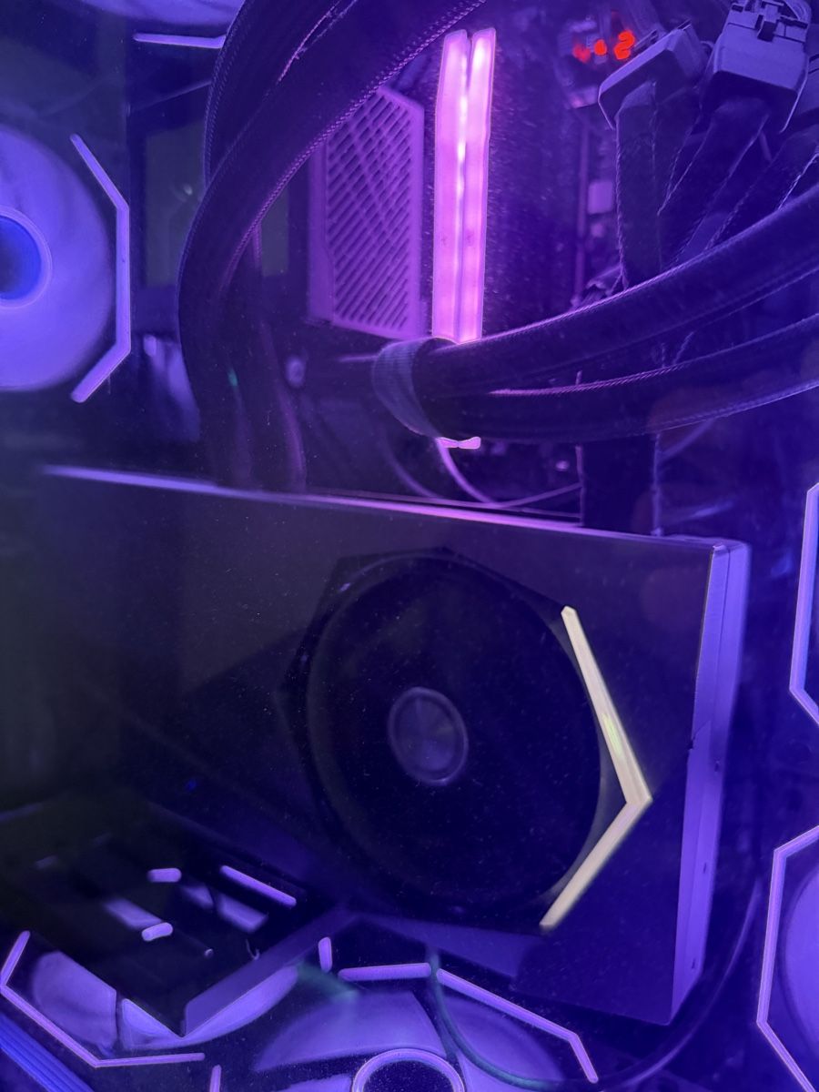 MSI Schede grafiche: RTX 4090 MSI Suprim Liquid X 24GB – Usato da Yverdon-les-Bains venduto da Miroww24 2