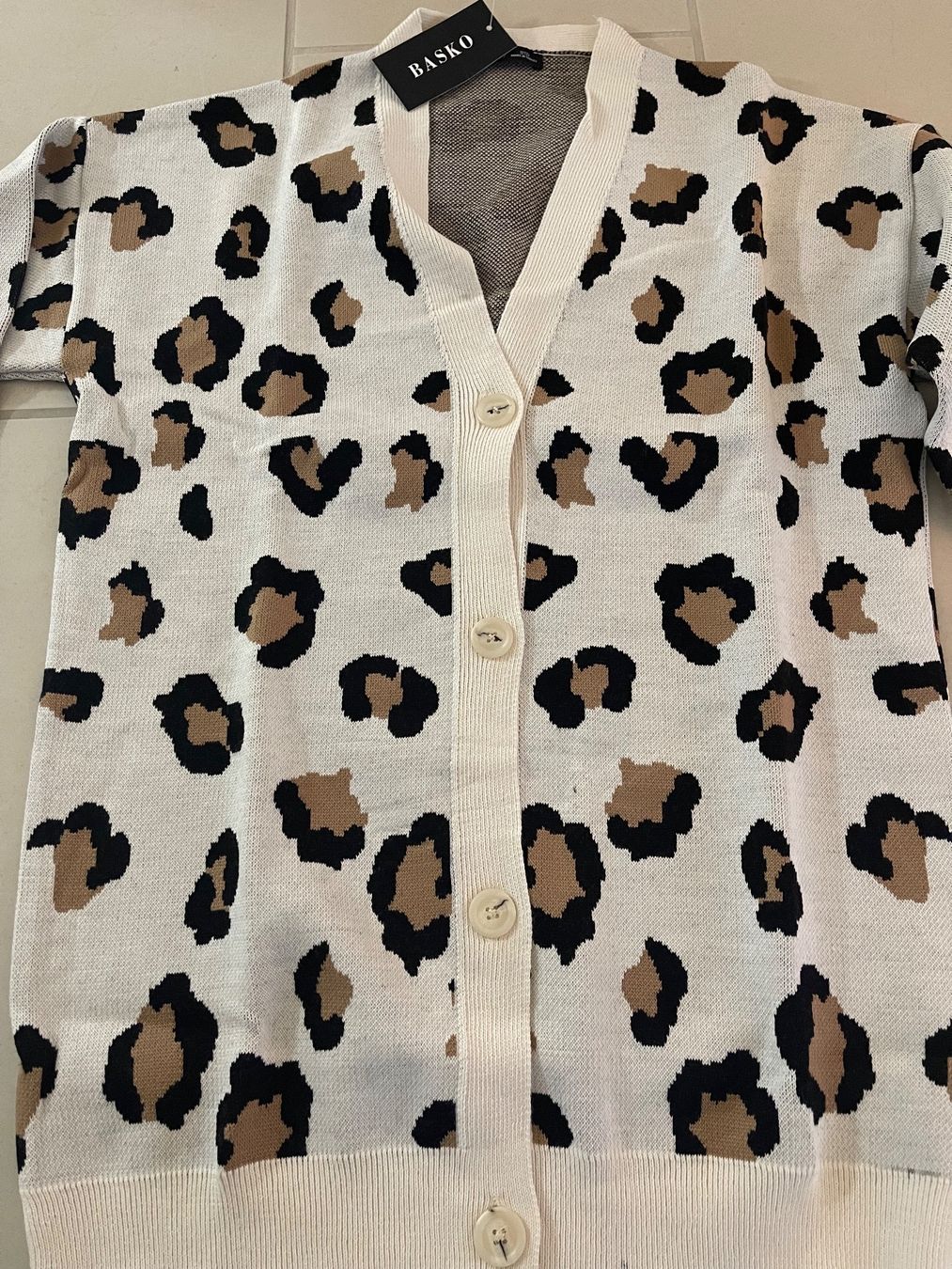 Giacche: Leoparden Cardigan One Size Oversized Fit – Nuovo (secondo la descrizione) da Bassersdorf venduto da Sandy456 5
