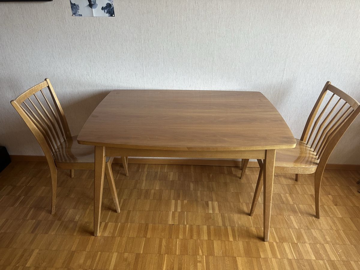 Tische: Esstisch – Gebraucht aus Schönenwerd von floriana.d