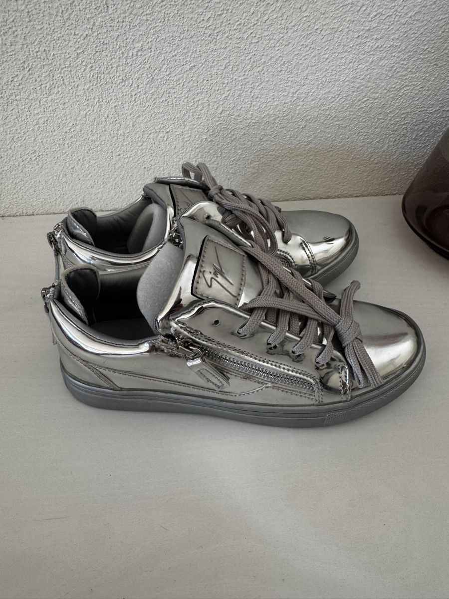Scarpe da donna: Sneaker Silber 37 NEU – Nuovo (secondo la descrizione) da Oberglatt ZH venduto da jul_nhy7 2
