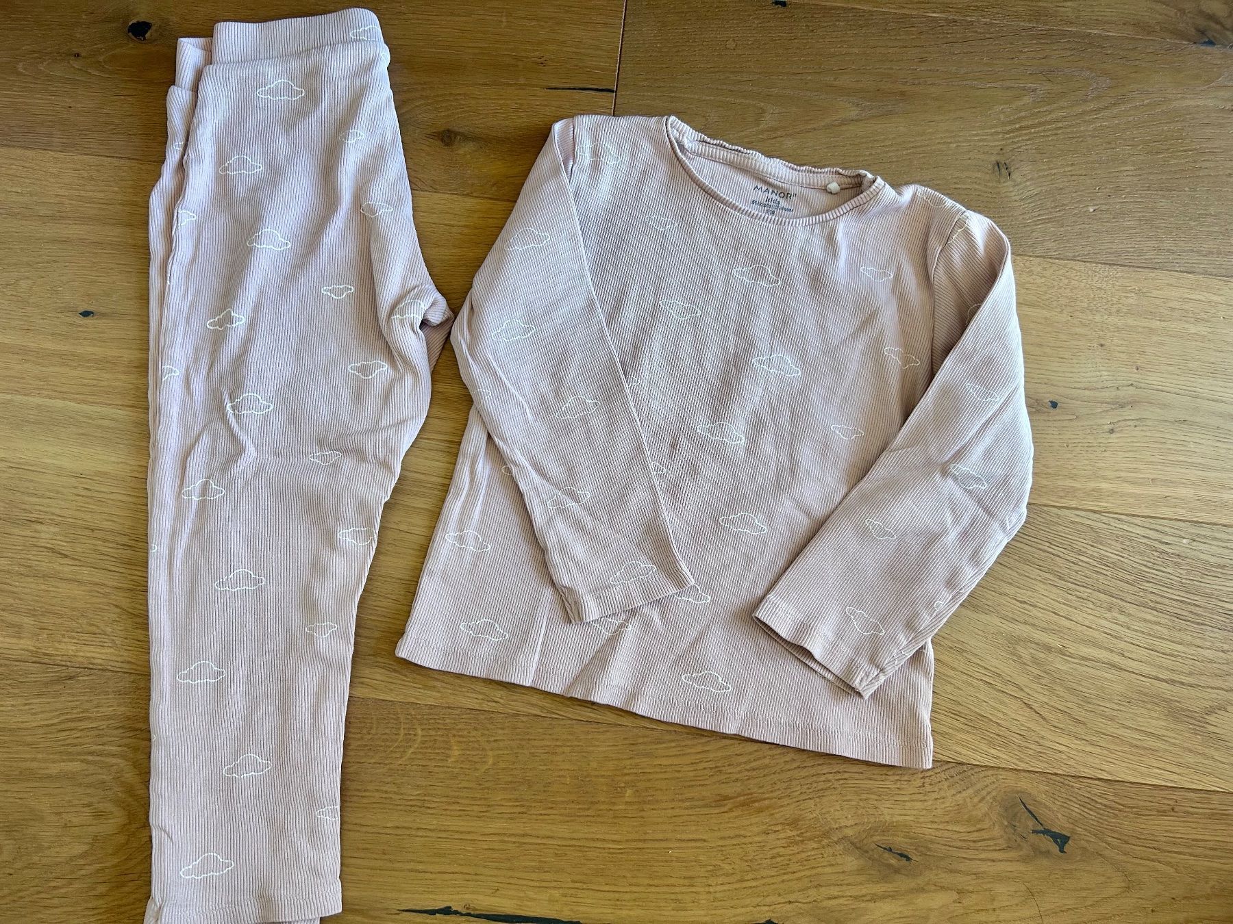 Pyjamas & Ähnliches: Manor Pyjama Set Gr 110 – Gebraucht aus Egg b. Zürich von egg2665