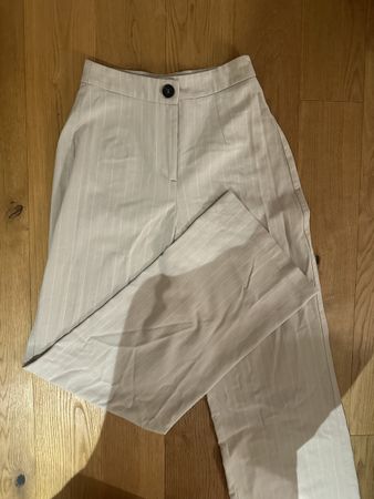 Bershka Straight Leg Hose - 34