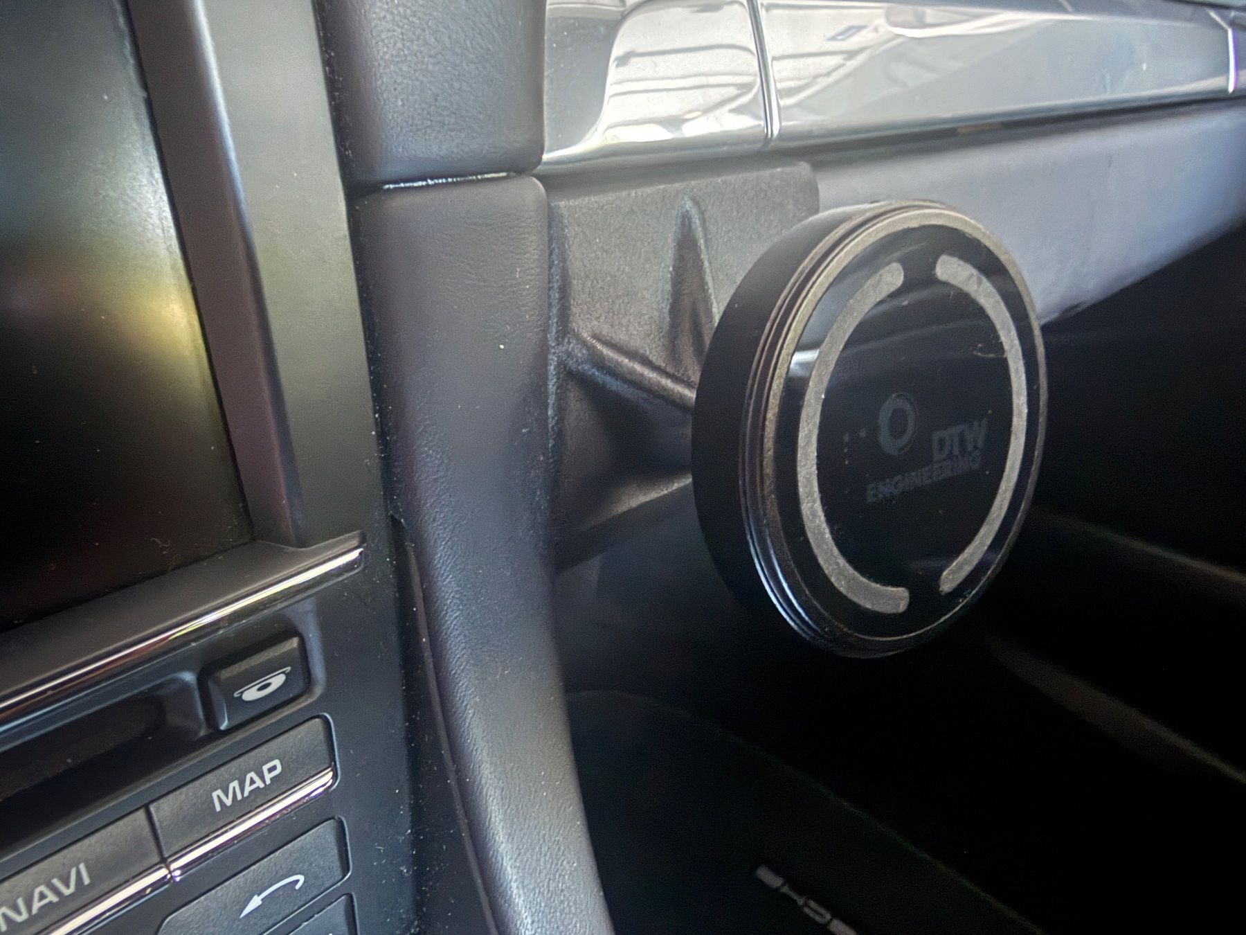 Staffe: Porsche Smarphonhalter – Nuovo (secondo la descrizione) da Biel-Benken BL venduto da Vonda 1