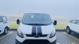 Ford Custom Mit 9 Sitzen