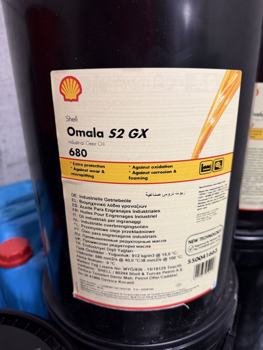 Tutte le macchine: Öl für industriegetriebe – Nuovo e nell'imballaggio originale da Rothrist venduto da Zeljko8818