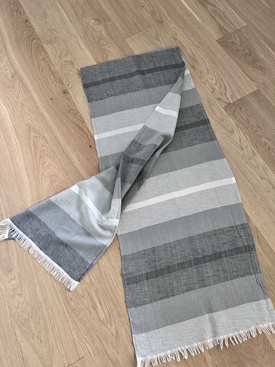 Foulards, Tücher & Schals: Schal hellgrau gestreift – Neu (gemäss Beschreibung) aus Küssnacht am Rigi von annine.l. 1