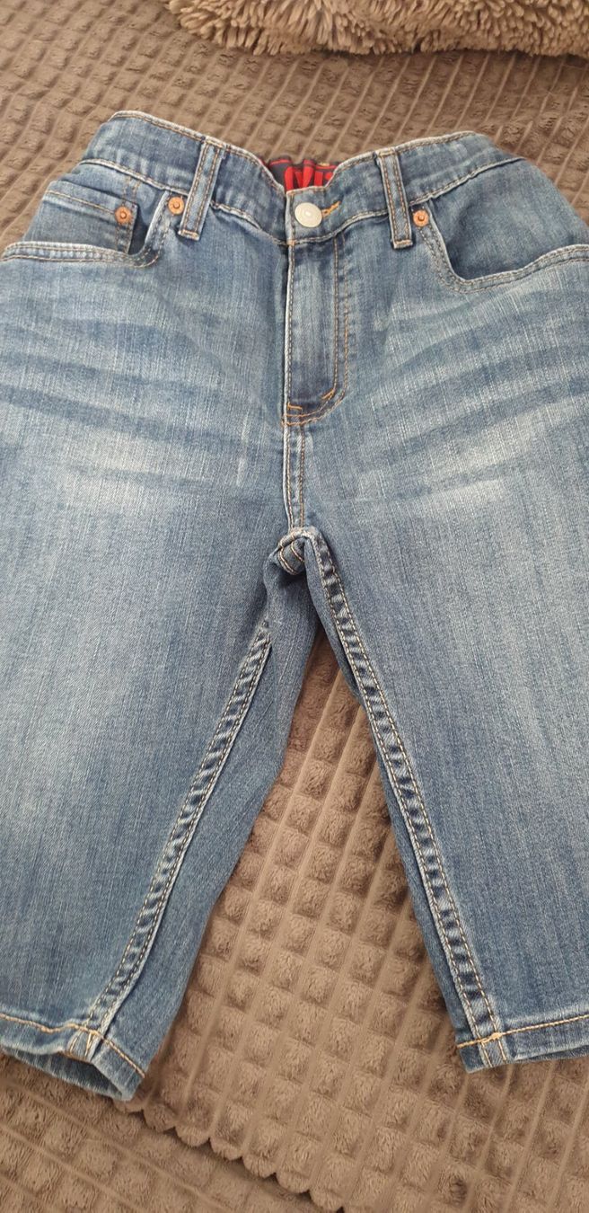Levi's Pantaloni: Jeans Levi Strauss – Usato da Clarens venduto da fur_bxq2