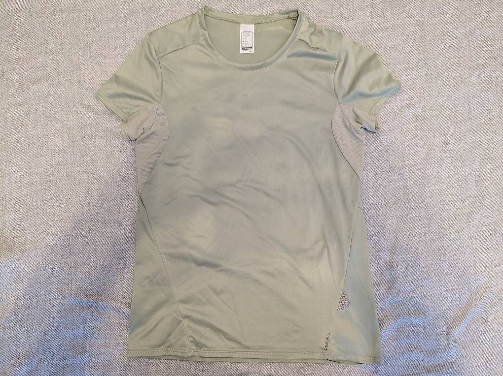 T-shirt: T-Shirt - Quechua – Usato da Gams venduto da sen_y2ml