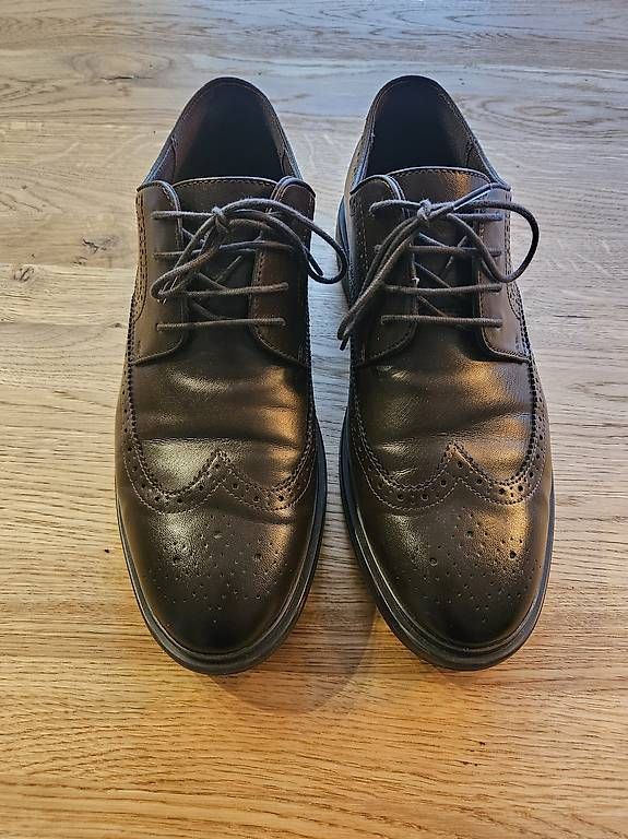 Herrenschuhe: Schuhe H&M 42 – Gebraucht aus Strengelbach von killifish 1