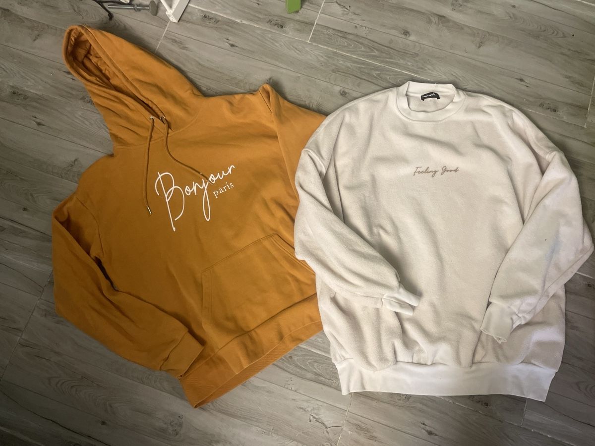 Maglioni & Felpe: Hoodie & Pullover Set, Gr. S Senfgelb & Beige – Usato da Obergerlafingen venduto da cabo4