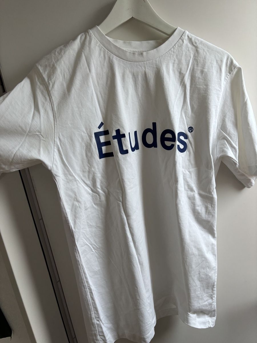 T-shirt: Études t-shirt – Usato da Zürich venduto da Hanna-Hadorn 1