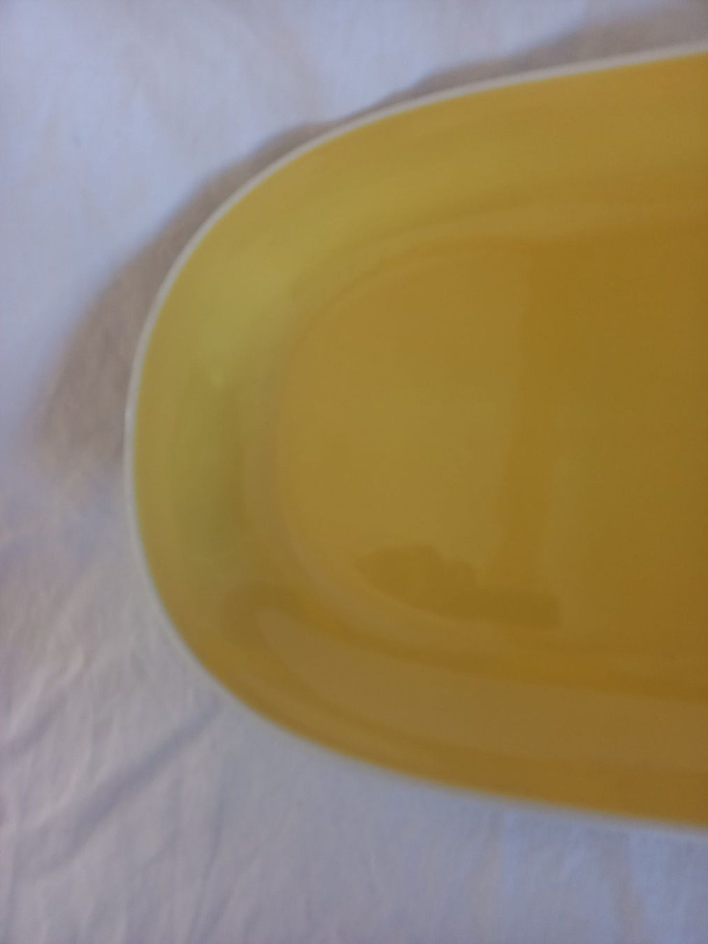 Rössler Piatti di portata: Plat ancien ovale jaune en porcelaine Rössler – Usato da Rossens FR venduto da Souris1 1