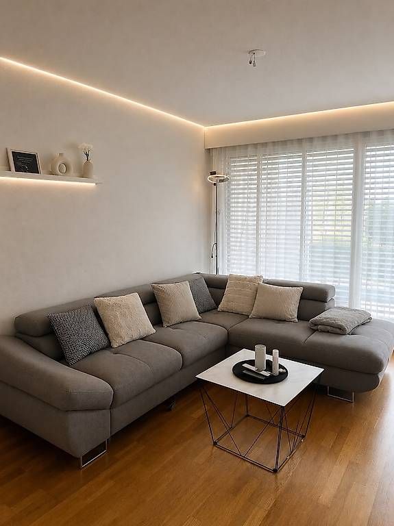 Conforama Sofas: Graues Sofa – Gebraucht aus Rüfenacht BE von Sunneblueme999