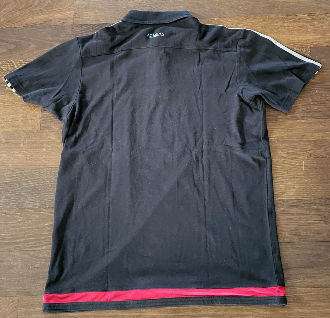 Adidas Polo-Shirts: AC Milan adidas shirt L – Gebraucht aus Unterseen von rej_lnk9 1