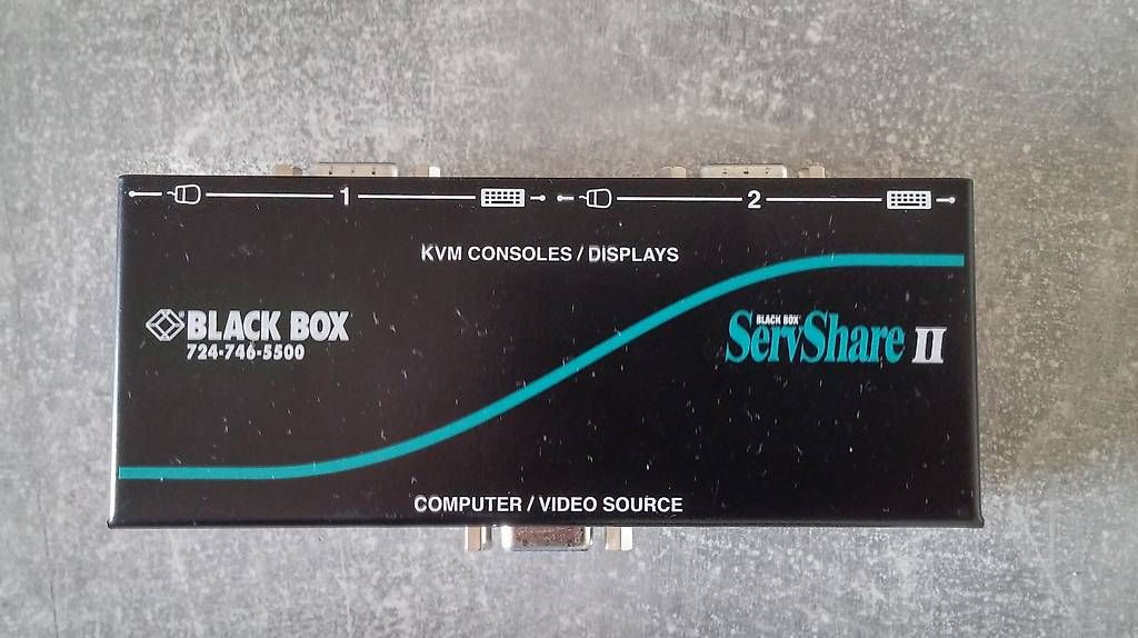 Unità & Adattatore: ServShare II KVM Switch KV221A – Usato da Berikon venduto da m1l3n