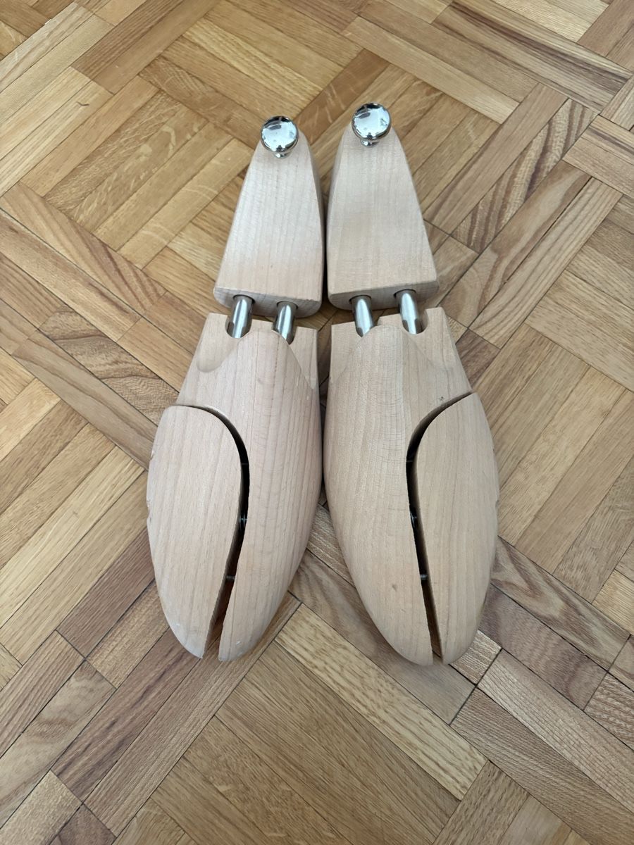 Scarpe da uomo: 2 paires d’embauchoirs taille 46 – Usato da Genève venduto da cec_6qrf 1