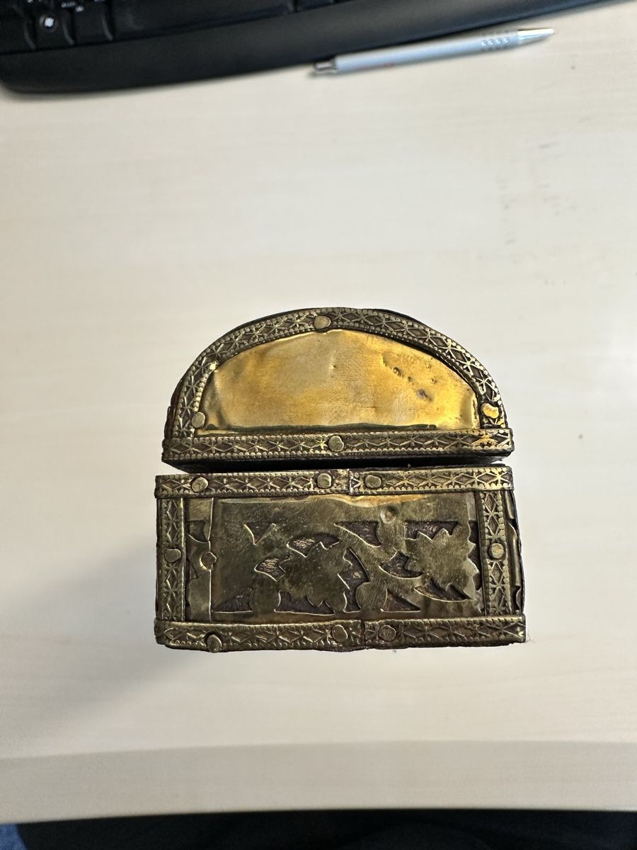 Sonstige Dekorationen & Accessoires: Decorative Wooden Brass Box – Gebraucht aus Zürich von Troy_K 2