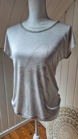 NILE   🩶   shirt  hellgrau gold    seide modal   Grösse XS