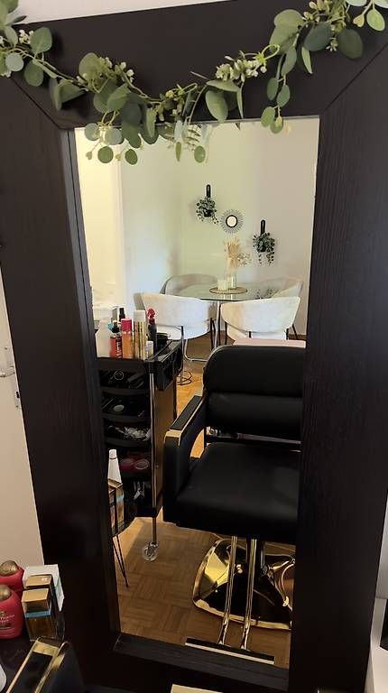 Specchi:  Grand miroir noir moderne à vendre  – Usato da Renens VD venduto da tha_98pw