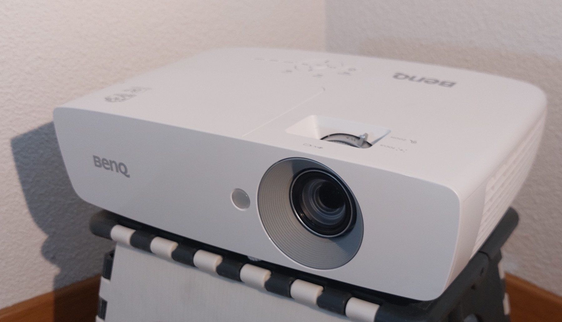 BenQ Proiettori: Full HD Beamer BenQ **hell & mit FUSSBALLMODUS*** – Usato da Bülach venduto da rai_jlr6 1