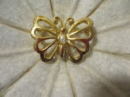 Goldfarbene Vintage Brosche Schmetterling mit Perle