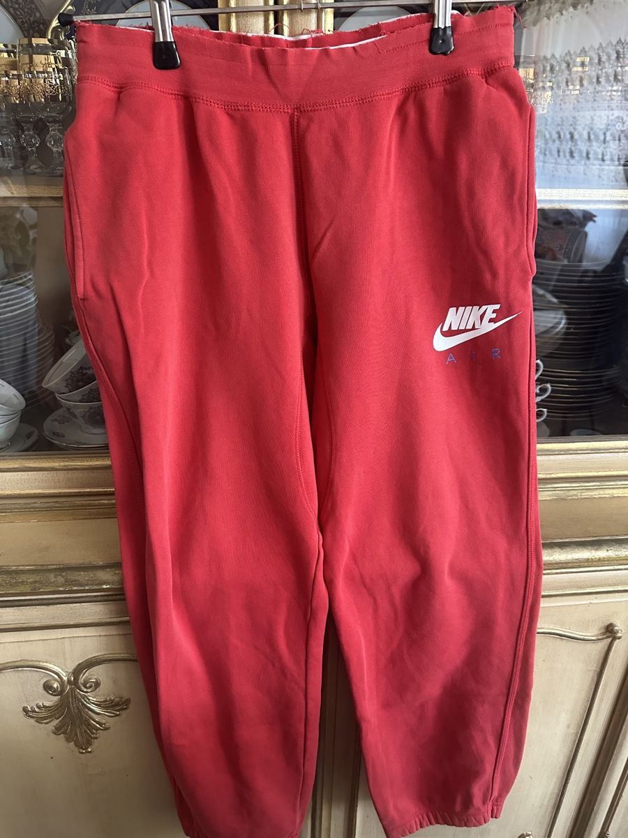 Nike Kleiderpakete: Nike cardigan und jogging Gr. M – Gebraucht aus Mont-sur-Lausanne von jolieresale 3