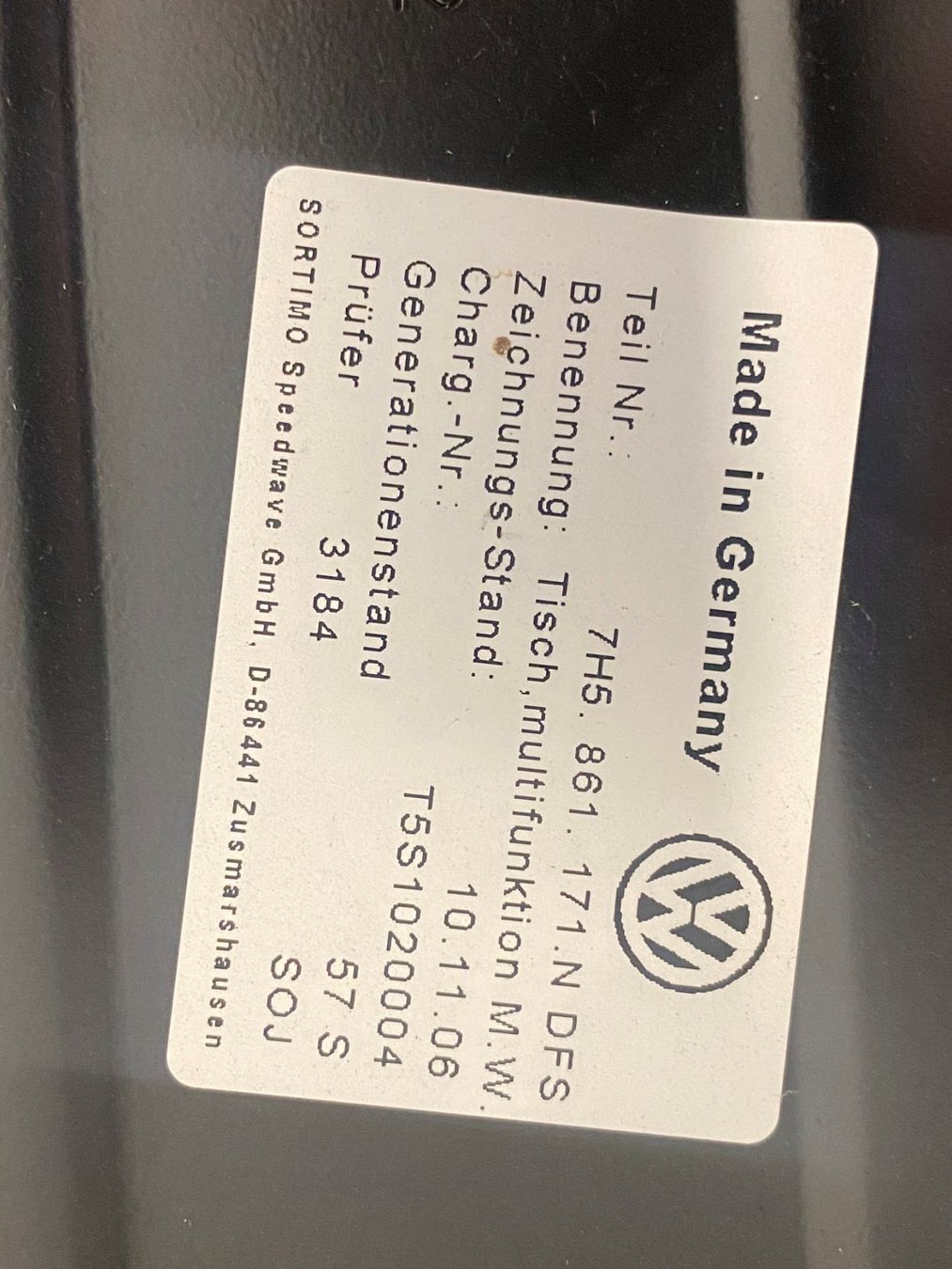 VW Sonstiges Campingzubehör: VW Multivan T5 T6 Multifunktionstisch grau gebraucht – Gebraucht aus Wengen von n76sz 3