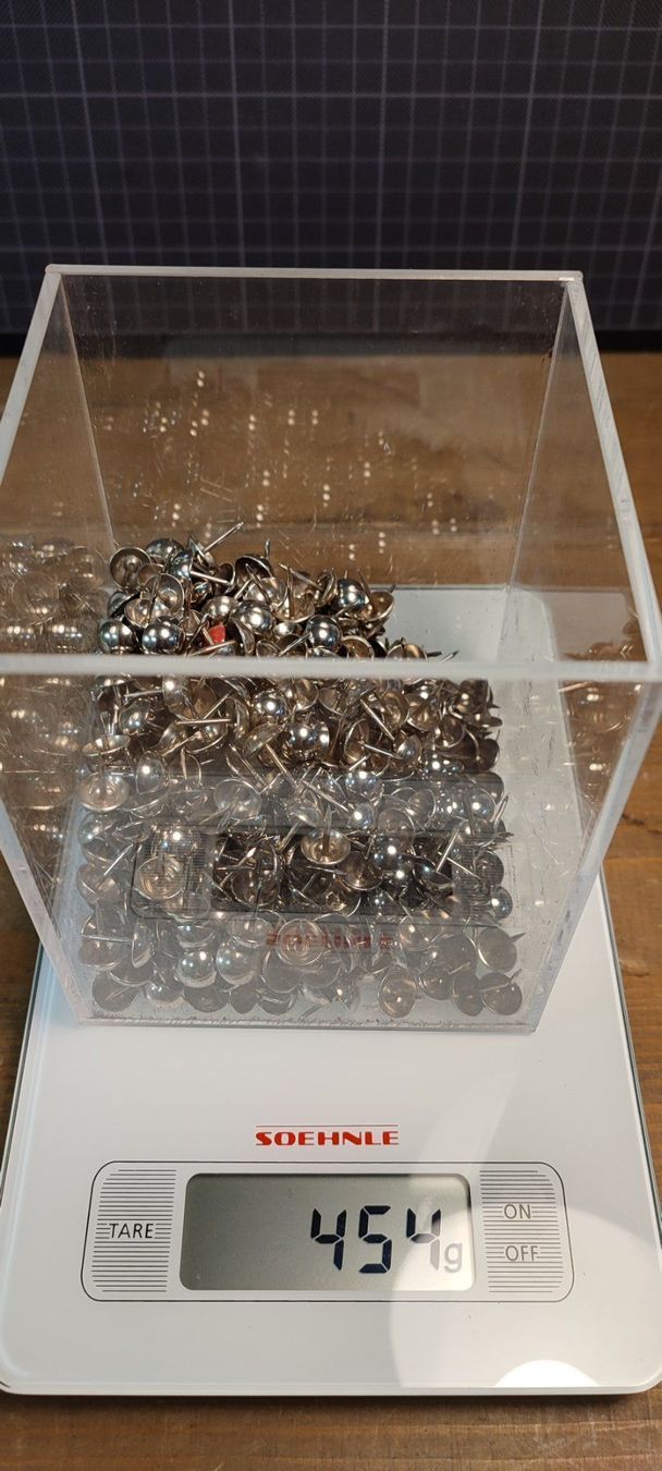 Tutti gli attrezzi: Alte Polsternägel Silber 500stk – Usato da Gelterkinden venduto da MYSTOREFORYOU4460 1