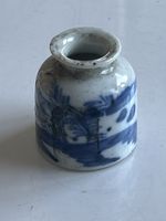 Kleine Vase  blau weiss floral alt gebraucht (S14)
