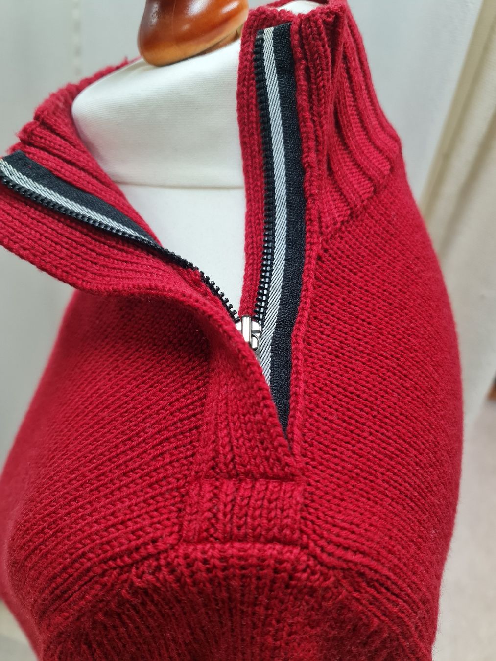 Maglioni & Felpe: Setball- Pullover rot Merinowolle – Nuovo (secondo la descrizione) da Luzern venduto da Lime-Light 3
