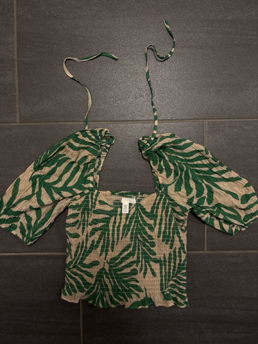 H&M Tops: H&M Top XS – Neu (gemäss Beschreibung) aus Rümlang von svent 4