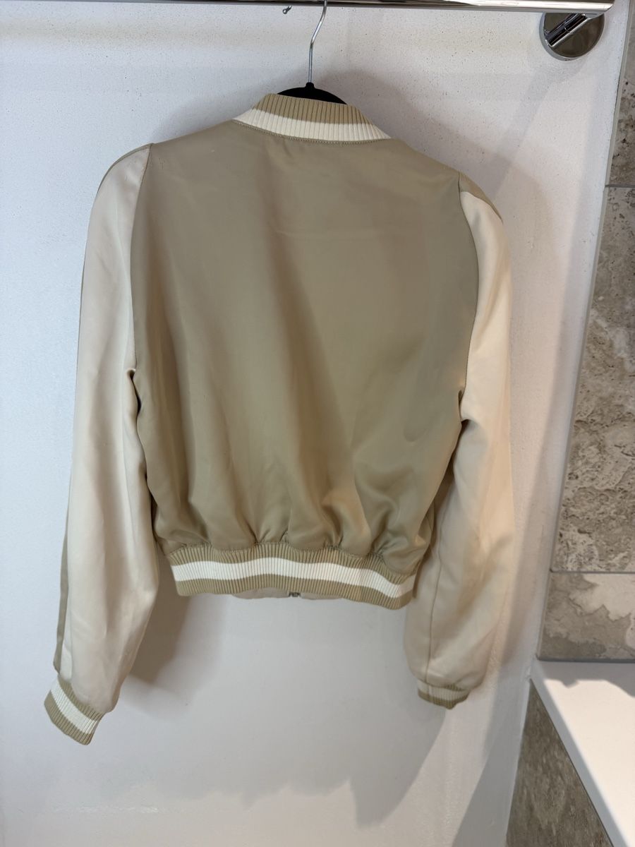 Maje Jacken: Veste bomber Maje beige taille 36  – Gebraucht aus Schönried von mae_hb92 1