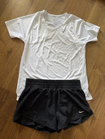 Nike Laufshirt und Shorts Damen Grösse M wie neu