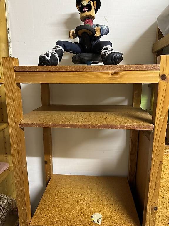 Scaffali: stabiles Gestell aus Spanplatten, lackiert, Langenthal – Usato da Olten venduto da mho_q9w7 2