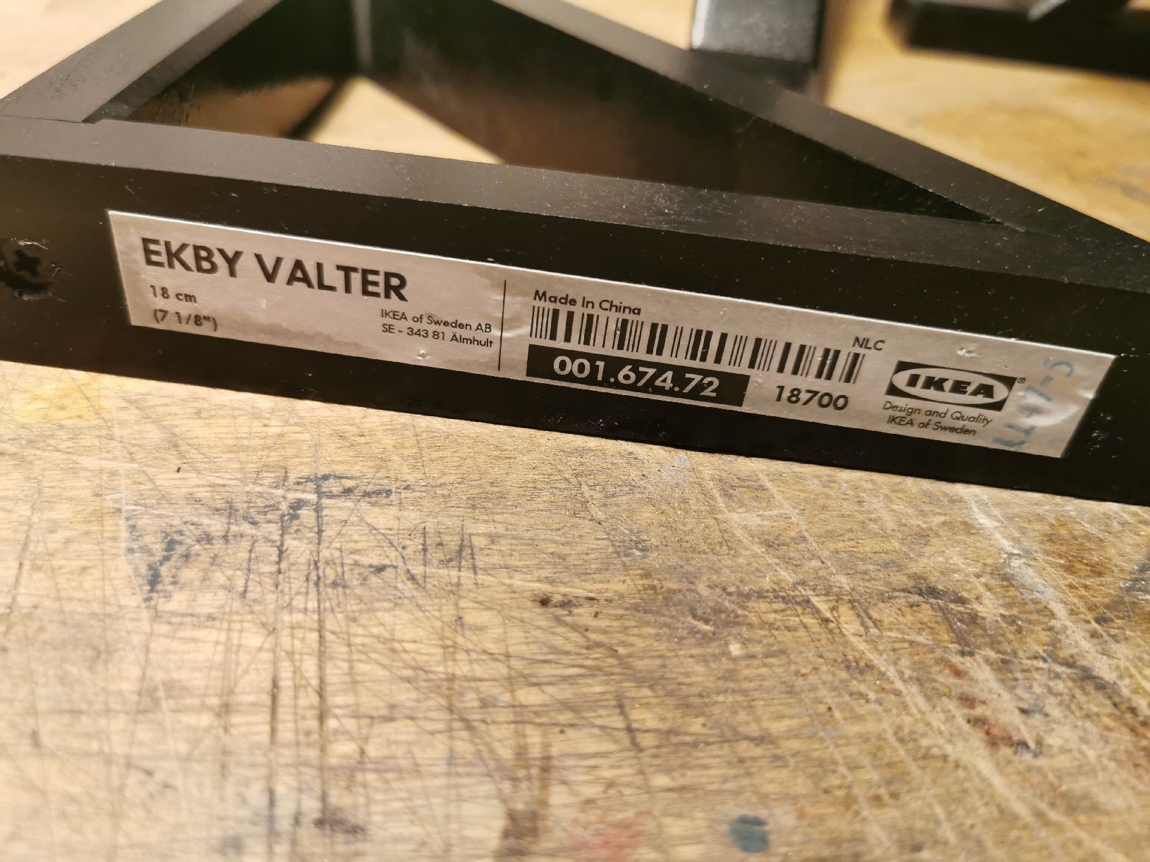 Regale: 4x IKEA Ekby Valter Regal Halter – Gebraucht aus Wetzikon ZH von Tothart 1