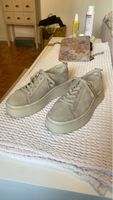 Baskets basses grises taille 39