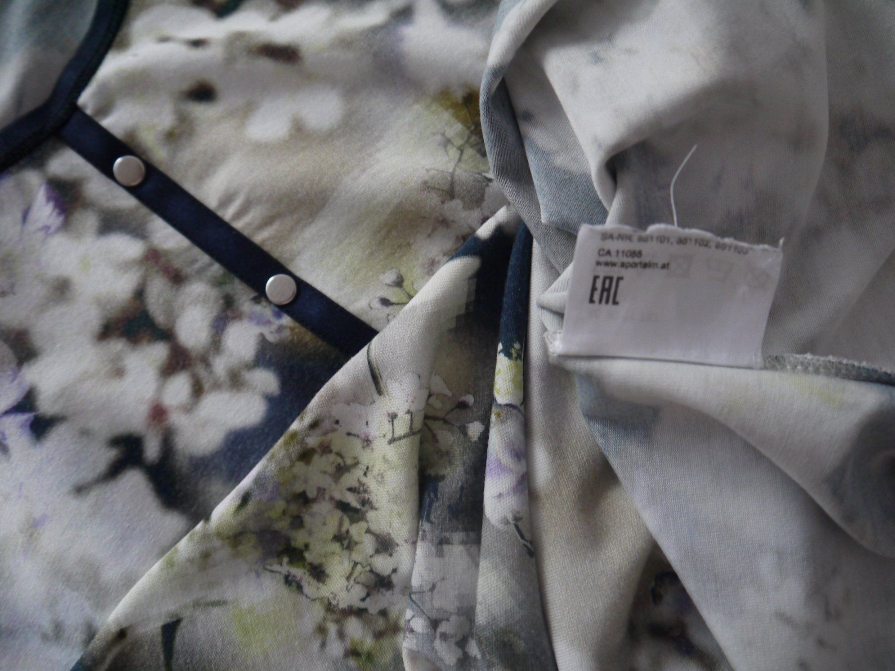 Airfield T-Shirts: **AirField** T-Shirt Gr.44 – Gebraucht aus Hagendorn von Blaf 6