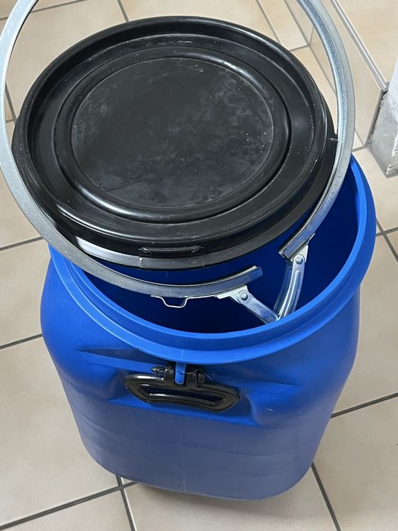 Fût Plastique Alimentaire 60 Litres Bleu - Ouverture Totale - Joint Étanche - Poignées - Qualité ONU